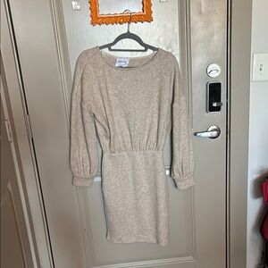 Sadie & Sage Beige Long Sleeve Dress
